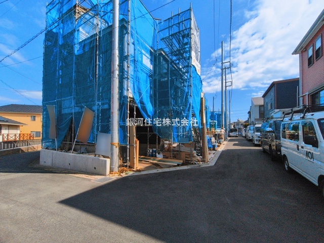 G00389942 神奈川県綾瀬市寺尾釜田１丁目 新築一戸建て 4080万円 土地面積137.90m² (約41.71坪) 建物面積104.32m² (約31.55坪) 間取り４ＬＤＫ 築年月2026年04月【外観6】