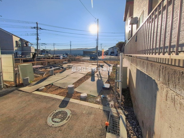 G00389942 神奈川県綾瀬市寺尾釜田１丁目 新築一戸建て 4080万円 土地面積137.90m² (約41.71坪) 建物面積104.32m² (約31.55坪) 間取り４ＬＤＫ 築年月2026年04月【外観14】