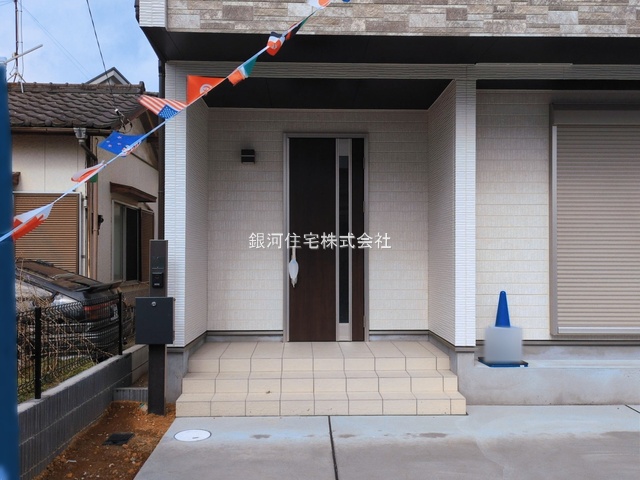 G00389944 千葉県習志野市香澄３丁目 新築一戸建て 4990万円 土地面積114.99m² (約34.78坪) 建物面積103.29m² (約31.24坪) 間取り３ＳＬＤＫ 築年月2026年02月(築１年以内)【外観5】