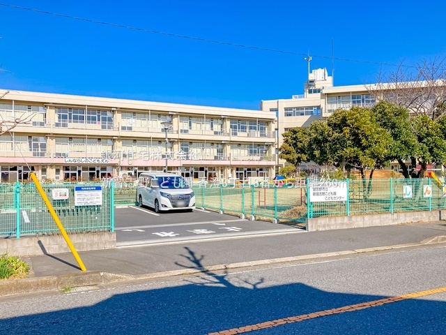 G00389944 千葉県習志野市香澄３丁目 新築一戸建て 4990万円 土地面積114.99m² (約34.78坪) 建物面積103.29m² (約31.24坪) 間取り３ＳＬＤＫ 築年月2026年02月(築１年以内)【周辺環境】新習志野こども園