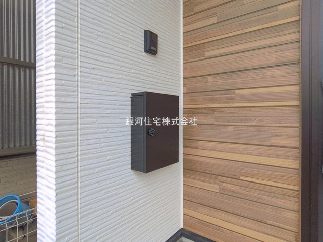 G00389950 千葉県松戸市西馬橋３丁目 新築一戸建て 5999万円 土地面積123.02m² (約37.21坪) 建物面積105.57m² (約31.93坪) 間取り４ＬＤＫ 築年月2026年04月【外観4】