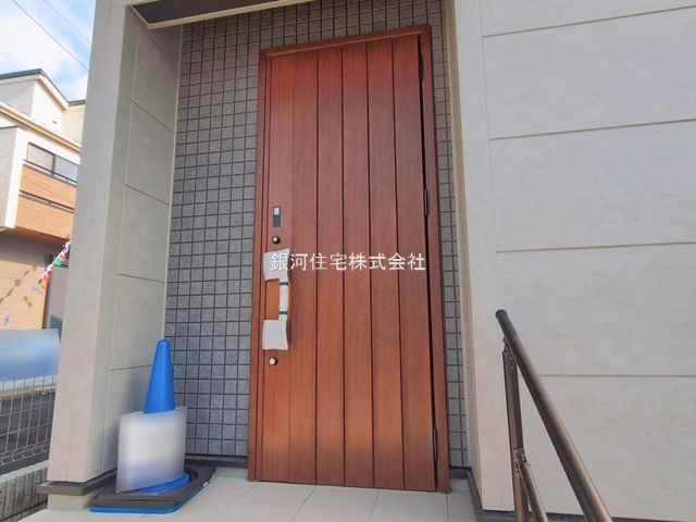 G00389954 千葉県船橋市大穴北４丁目 新築一戸建て 3190万円 土地面積163.03m² (約49.31坪) 建物面積104.27m² (約31.54坪) 間取り４ＬＤＫ 築年月2026年01月(築１年以内)【外観4】