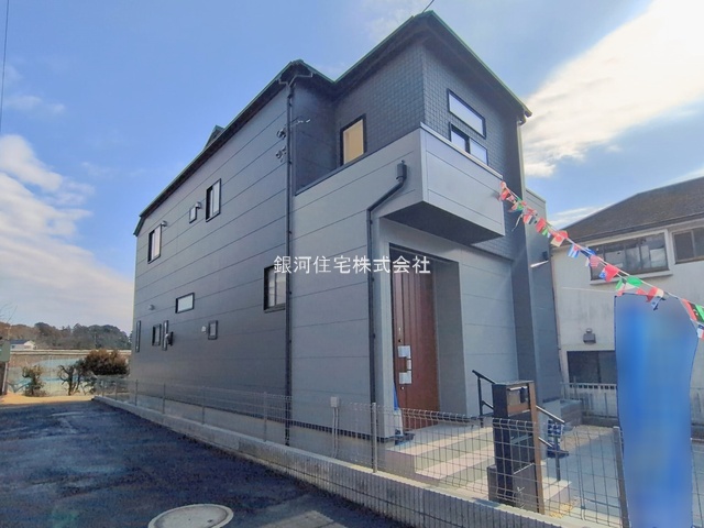 G00389954 千葉県船橋市大穴北４丁目 新築一戸建て 3190万円 土地面積163.03m² (約49.31坪) 建物面積104.27m² (約31.54坪) 間取り４ＬＤＫ 築年月2026年01月(築１年以内)【外観7】
