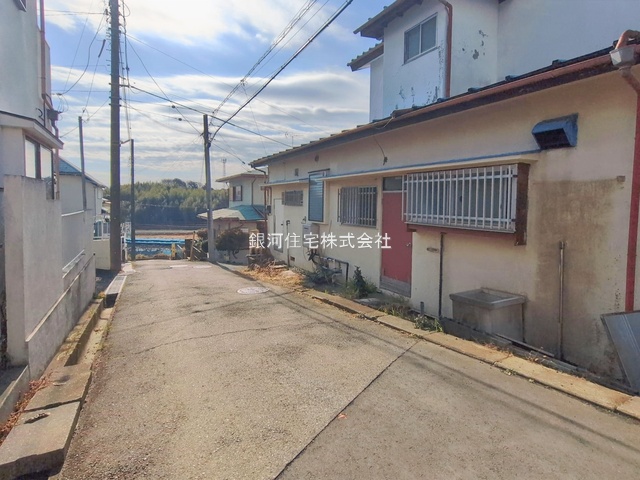 G00389954 千葉県船橋市大穴北４丁目 新築一戸建て 3190万円 土地面積163.03m² (約49.31坪) 建物面積104.27m² (約31.54坪) 間取り４ＬＤＫ 築年月2026年01月(築１年以内)【外観10】