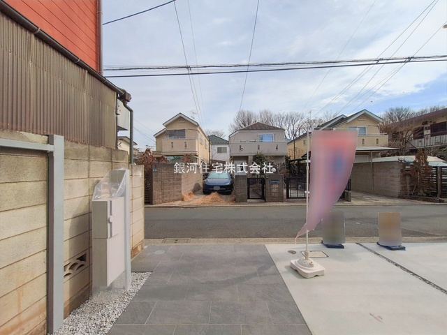 G00389956 東京都武蔵野市吉祥寺東町２丁目 新築一戸建て 8380万円 土地面積97.32m² (約29.43坪) 建物面積79.38m² (約24.01坪) 間取り３ＬＤＫ 築年月2026年02月(築１年以内)【外観7】