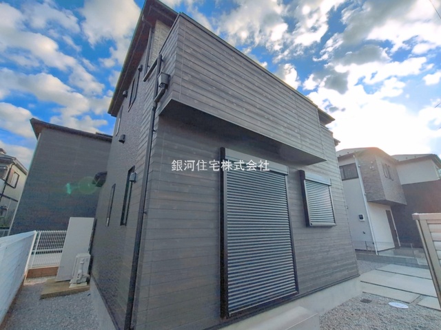 G00389962 神奈川県相模原市緑区町屋３丁目 新築一戸建て 4180万円 土地面積139.53m² (約42.20坪) 建物面積101.84m² (約30.80坪) 間取り４ＬＤＫ 築年月2026年03月(築１年以内)【外観2】