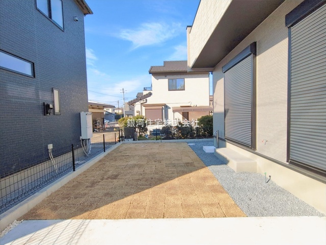 G00389968 千葉県船橋市二和西３丁目 新築一戸建て 3780万円 土地面積165.11m² (約49.94坪) 建物面積107.59m² (約32.54坪) 間取り４ＬＤＫ 築年月2026年01月(築１年以内)【外観5】