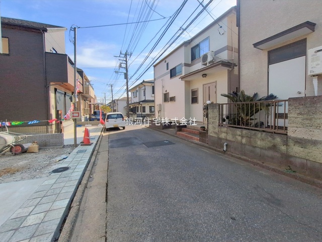 G00389970 千葉県船橋市松が丘３丁目 新築一戸建て 3090万円 土地面積98.63m² (約29.83坪) 建物面積98.54m² (約29.80坪) 間取り４ＬＤＫ 築年月2026年01月(築１年以内)【外観11】