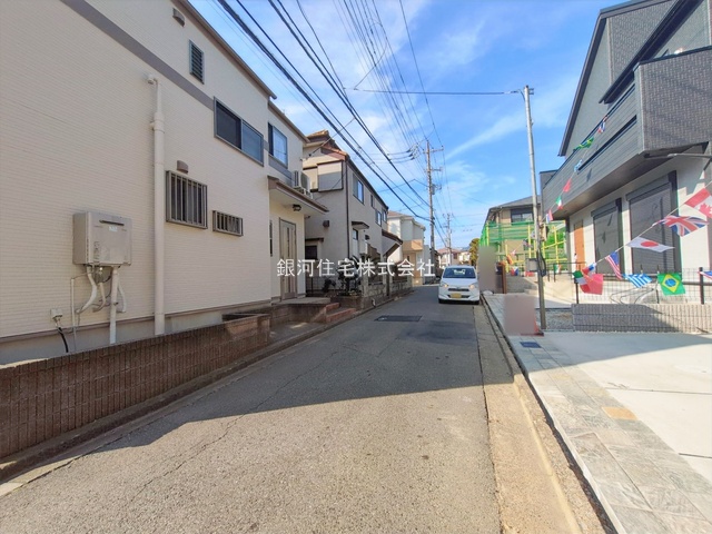 G00389971 千葉県船橋市松が丘３丁目 新築一戸建て 3080万円 土地面積98.64m² (約29.83坪) 建物面積98.54m² (約29.80坪) 間取り４ＬＤＫ 築年月2026年01月(築１年以内)【外観11】