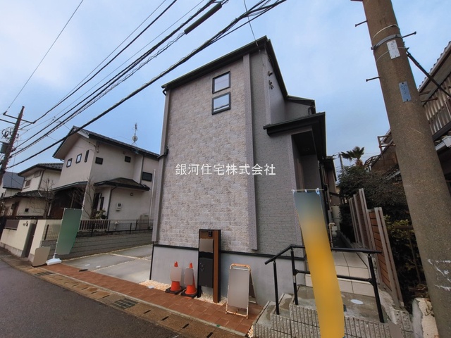 G00389972 千葉県千葉市花見川区作新台２丁目 新築一戸建て 4280万円 土地面積135.65m² (約41.03坪) 建物面積110.13m² (約33.31坪) 間取り４ＬＤＫ 築年月2026年02月(築１年以内)【外観4】