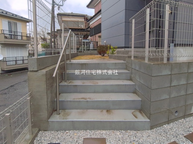 G00389974 神奈川県横浜市鶴見区北寺尾６丁目 新築一戸建て 6699万円 土地面積133.78m² (約40.46坪) 建物面積104.33m² (約31.55坪) 間取り４ＬＤＫ 築年月2026年03月(築１年以内)【外観9】