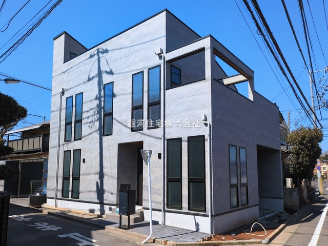 G00389992 東京都練馬区春日町４丁目 新築一戸建て 1億890万円 土地面積112.30m² (約33.97坪) 建物面積134.46m² (約40.67坪) 間取り３ＬＤＫ 築年月2026年03月(築１年以内)