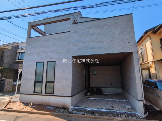 G00389992 東京都練馬区春日町４丁目 新築一戸建て 1億890万円 土地面積112.30m² (約33.97坪) 建物面積134.46m² (約40.67坪) 間取り３ＬＤＫ 築年月2026年03月(築１年以内)【外観2】