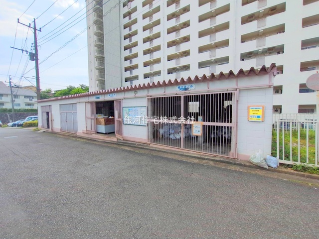 G00389995 神奈川県座間市入谷東２丁目 中古マンション 1490万円 専有面積69.30m² (約20.96坪) 間取り３ＬＤＫ 所在階7階 築年月1979年02月(築47年)【外観8】