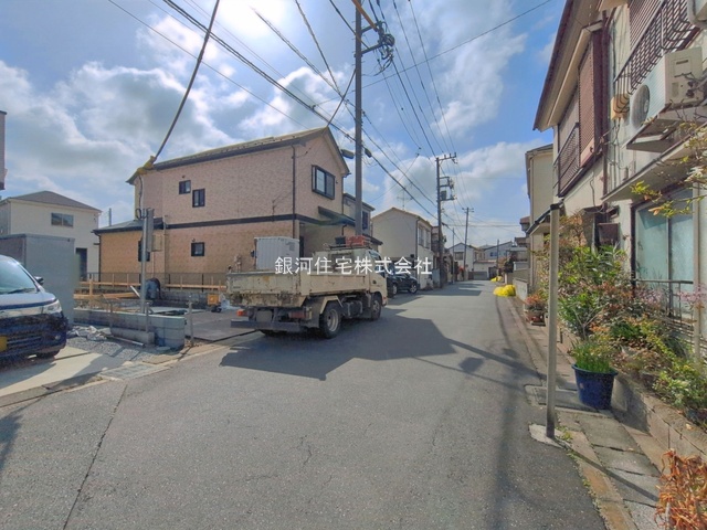 G00389997 埼玉県三郷市戸ヶ崎 新築一戸建て 3280万円 土地面積82.43m² (約24.93坪) 建物面積112.99m² (約34.17坪) 間取り４ＬＤＫ 築年月2026年05月【外観3】