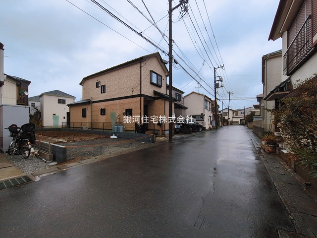 G00389997 埼玉県三郷市戸ヶ崎 新築一戸建て 3280万円 土地面積82.43m² (約24.93坪) 建物面積112.99m² (約34.17坪) 間取り４ＬＤＫ 築年月2026年05月【外観6】