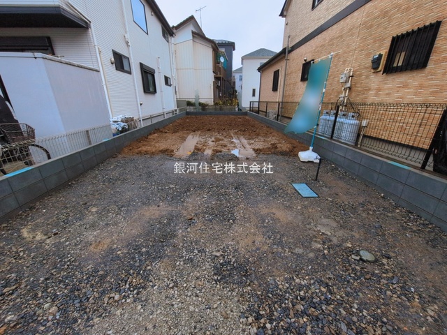 G00389997 埼玉県三郷市戸ヶ崎 新築一戸建て 3280万円 土地面積82.43m² (約24.93坪) 建物面積112.99m² (約34.17坪) 間取り４ＬＤＫ 築年月2026年05月【外観8】