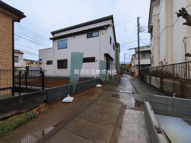 G00389997 埼玉県三郷市戸ヶ崎 新築一戸建て 3280万円 土地面積82.43m² (約24.93坪) 建物面積112.99m² (約34.17坪) 間取り４ＬＤＫ 築年月2026年05月【外観10】
