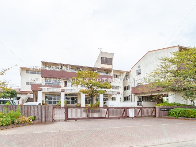 G00390000 千葉県松戸市新松戸７丁目 新築一戸建て 6199万円 土地面積100.25m² (約30.32坪) 建物面積96.96m² (約29.33坪) 間取り４ＬＤＫ 築年月2026年01月(築１年以内)【周辺環境】松戸市立新松戸西小学校