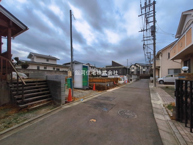 G00390131 神奈川県川崎市多摩区生田６丁目 新築一戸建て 6199万円 土地面積117.94m² (約35.67坪) 建物面積98.94m² (約29.92坪) 築年月2026年04月(築１年以内)【外観9】