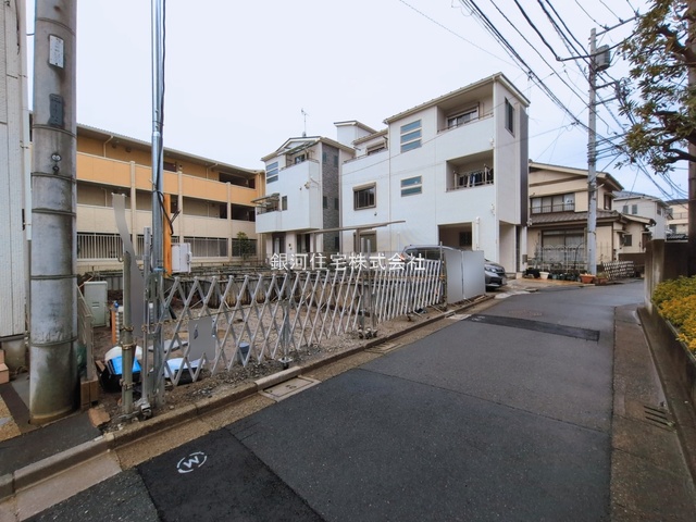 G00390164 埼玉県川口市原町 新築一戸建て 6180万円 土地面積72.96m² (約22.07坪) 建物面積94.03m² (約28.44坪) 築年月2026年06月【外観12】