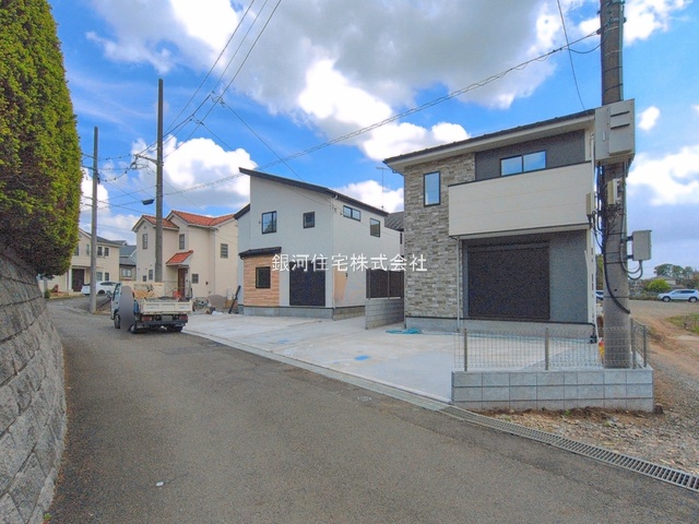 G00390170 神奈川県海老名市国分北３丁目 新築一戸建て 6398万円 土地面積136.00m² (約41.14坪) 建物面積110.33m² (約33.37坪) 間取り４ＬＤＫ 築年月2026年04月(築１年以内)【外観3】