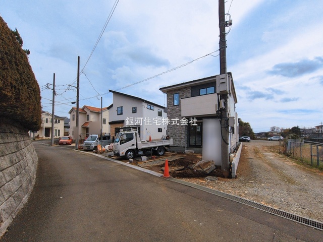 G00390170 神奈川県海老名市国分北３丁目 新築一戸建て 6398万円 土地面積136.00m² (約41.14坪) 建物面積110.33m² (約33.37坪) 間取り４ＬＤＫ 築年月2026年04月(築１年以内)【外観6】