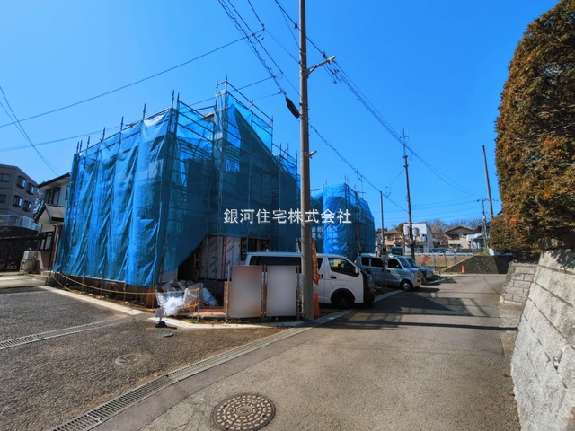 G00390170 神奈川県海老名市国分北３丁目 新築一戸建て 6398万円 土地面積136.00m² (約41.14坪) 建物面積110.33m² (約33.37坪) 間取り４ＬＤＫ 築年月2026年04月(築１年以内)【外観9】