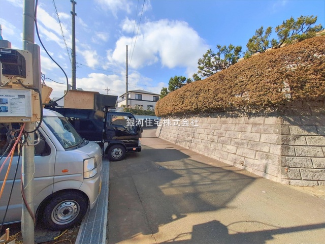 G00390170 神奈川県海老名市国分北３丁目 新築一戸建て 6398万円 土地面積136.00m² (約41.14坪) 建物面積110.33m² (約33.37坪) 間取り４ＬＤＫ 築年月2026年04月(築１年以内)【外観14】