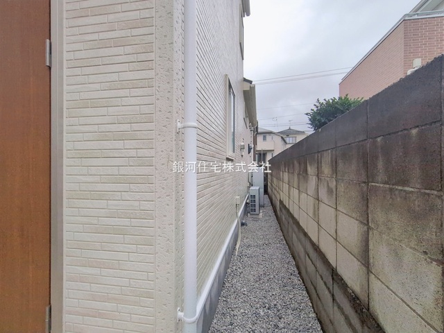 G00390175 神奈川県横浜市旭区中沢３丁目 新築一戸建て 5980万円 土地面積140.07m² (約42.37坪) 建物面積98.95m² (約29.93坪) 間取り４ＬＤＫ 築年月2026年02月(築１年以内)【外観6】