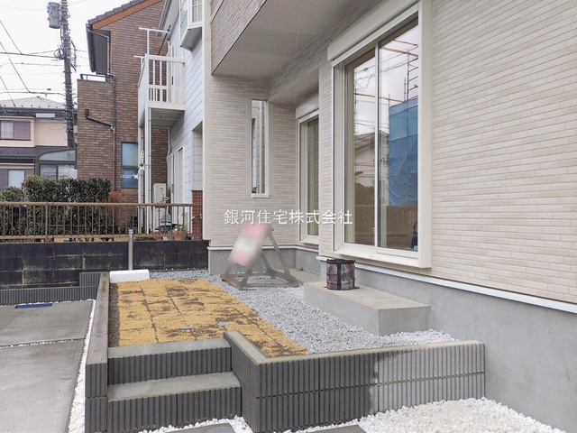 G00390175 神奈川県横浜市旭区中沢３丁目 新築一戸建て 5980万円 土地面積140.07m² (約42.37坪) 建物面積98.95m² (約29.93坪) 間取り４ＬＤＫ 築年月2026年02月(築１年以内)【外観13】