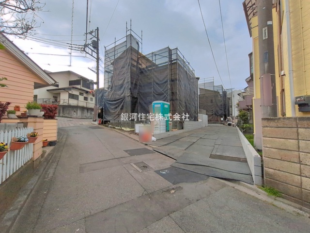 G00390200 神奈川県相模原市中央区宮下本町１丁目 新築一戸建て 3980万円 土地面積167.03m² (約50.52坪) 建物面積96.88m² (約29.30坪) 間取り３ＬＤＫ 築年月2026年05月【外観3】