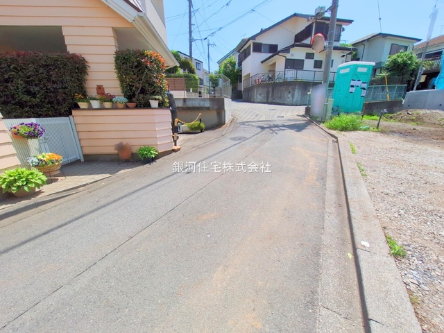 G00390200 神奈川県相模原市中央区宮下本町１丁目 新築一戸建て 3980万円 土地面積167.03m² (約50.52坪) 建物面積96.88m² (約29.30坪) 間取り３ＬＤＫ 築年月2026年05月【外観16】