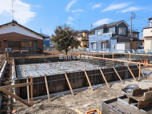 G00390204 埼玉県さいたま市南区松本２丁目 新築一戸建て 4380万円 土地面積106.24m² (約32.13坪) 建物面積98.26m² (約29.72坪) 間取り３ＳＬＤＫ 築年月2026年06月【外観4】