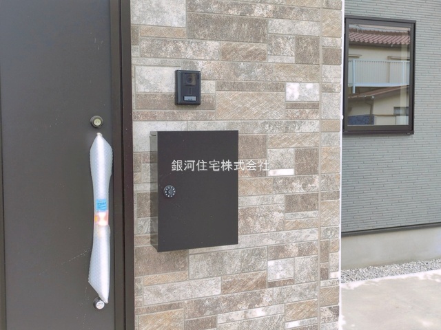 G00390248 東京都町田市木曽東３丁目 新築一戸建て 5998万円 土地面積138.32m² (約41.84坪) 建物面積107.83m² (約32.61坪) 間取り４ＬＤＫ 築年月2026年04月(築１年以内)【外観11】