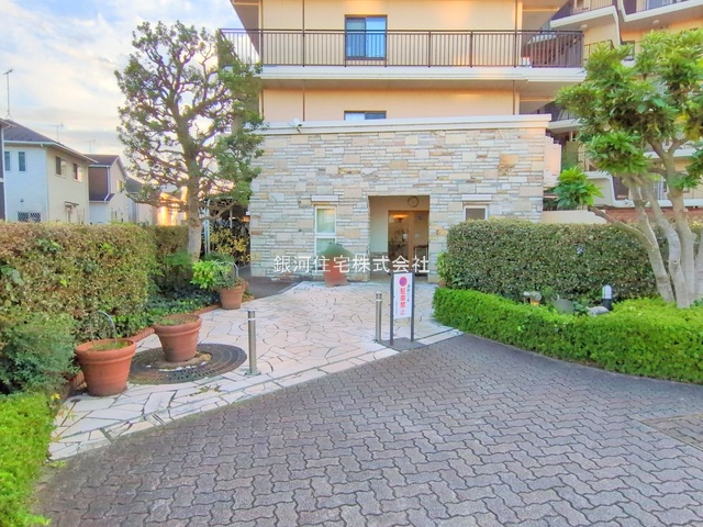 G00390559 埼玉県入間市東藤沢２丁目 中古マンション 2280万円 専有面積64.89m² (約19.62坪) 間取り３ＬＤＫ 所在階8階 築年月1998年08月(築27年)【外観3】