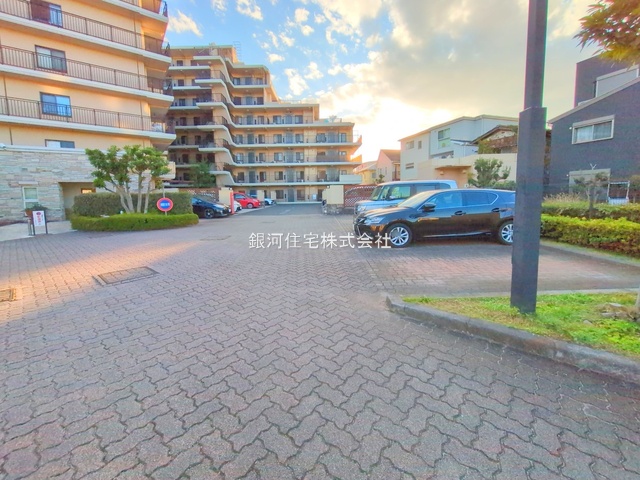 G00390559 埼玉県入間市東藤沢２丁目 中古マンション 2280万円 専有面積64.89m² (約19.62坪) 間取り３ＬＤＫ 所在階8階 築年月1998年08月(築27年)【外観4】