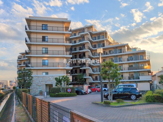 G00390559 埼玉県入間市東藤沢２丁目 中古マンション 2280万円 専有面積64.89m² (約19.62坪) 間取り３ＬＤＫ 所在階8階 築年月1998年08月(築27年)【外観8】