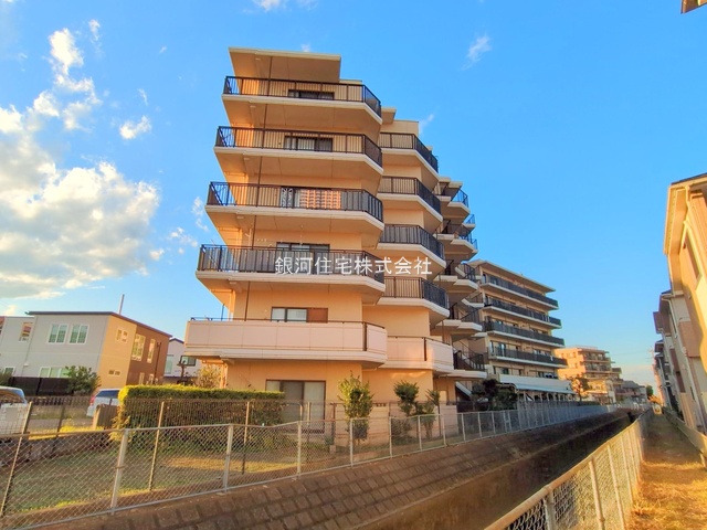 G00390559 埼玉県入間市東藤沢２丁目 中古マンション 2280万円 専有面積64.89m² (約19.62坪) 間取り３ＬＤＫ 所在階8階 築年月1998年08月(築27年)【外観10】