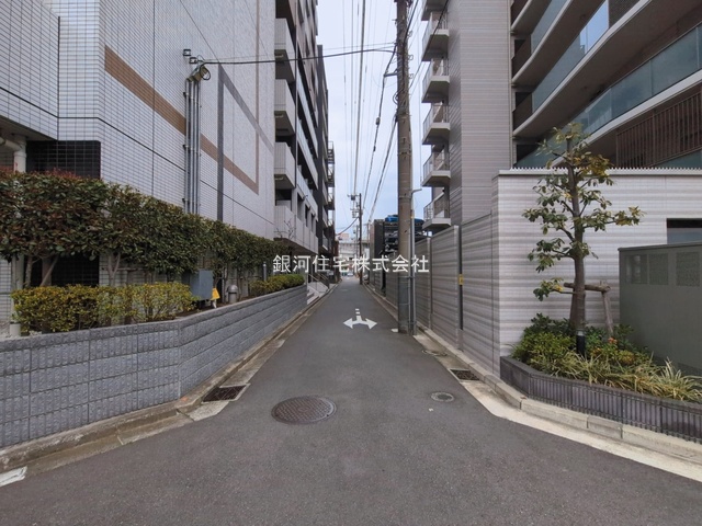 G00390668 神奈川県横浜市神奈川区神奈川２丁目 中古マンション 6880万円 専有面積56.77m² (約17.17坪) 間取り２ＬＤＫ 所在階2階 築年月2019年11月(築6年)【外観7】