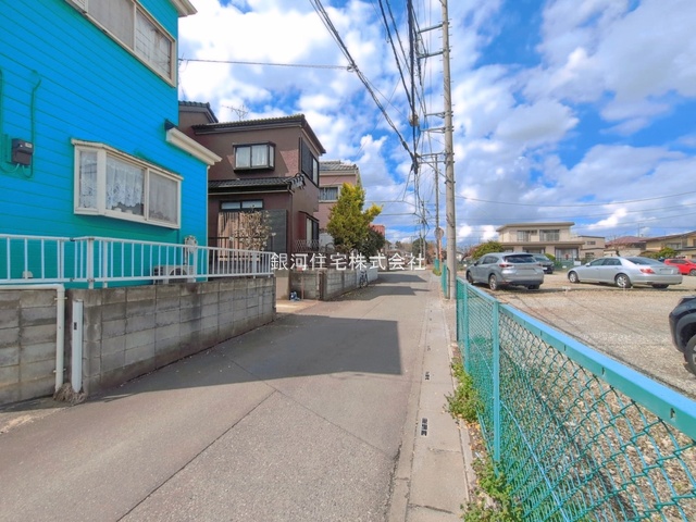 G00390669 埼玉県上尾市大字平塚 中古一戸建て 1480万円 土地面積105.17m² (約31.81坪) 建物面積84.46m² (約25.54坪) 間取り４ＬＤＫ 築年月1994年12月(築31年)【外観3】