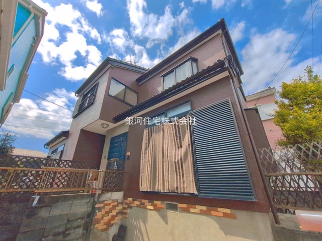 G00390669 埼玉県上尾市大字平塚 中古一戸建て 1480万円 土地面積105.17m² (約31.81坪) 建物面積84.46m² (約25.54坪) 間取り４ＬＤＫ 築年月1994年12月(築31年)【外観8】