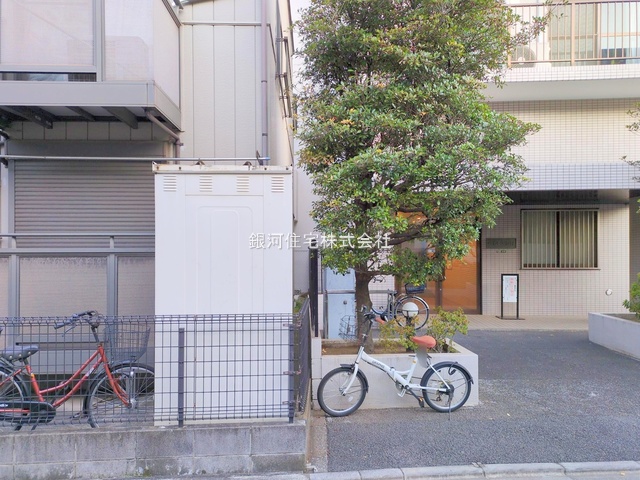 G00390670 東京都足立区西綾瀬１丁目 中古マンション 2399万円 専有面積40.03m² (約12.10坪) 間取り１ＬＤＫ 所在階2階 築年月1990年09月(築35年)【外観12】