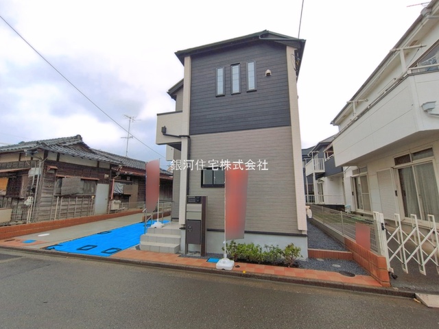 G00390671 東京都昭島市緑町３丁目 新築一戸建て 3980万円 土地面積87.73m² (約26.53坪) 建物面積69.56m² (約21.04坪) 間取り３ＬＤＫ 築年月2026年03月(築１年以内)【外観2】