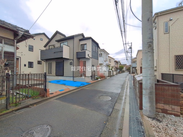 G00390671 東京都昭島市緑町３丁目 新築一戸建て 3980万円 土地面積87.73m² (約26.53坪) 建物面積69.56m² (約21.04坪) 間取り３ＬＤＫ 築年月2026年03月(築１年以内)【外観3】