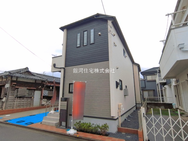 G00390671 東京都昭島市緑町３丁目 新築一戸建て 3980万円 土地面積87.73m² (約26.53坪) 建物面積69.56m² (約21.04坪) 間取り３ＬＤＫ 築年月2026年03月(築１年以内)【外観5】