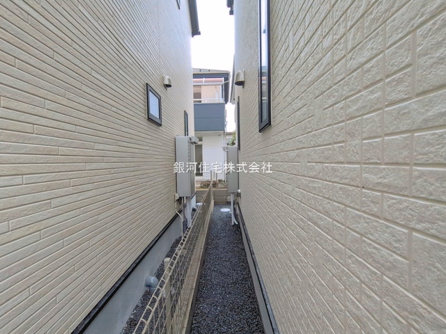 G00390671 東京都昭島市緑町３丁目 新築一戸建て 3980万円 土地面積87.73m² (約26.53坪) 建物面積69.56m² (約21.04坪) 間取り３ＬＤＫ 築年月2026年03月(築１年以内)【外観10】