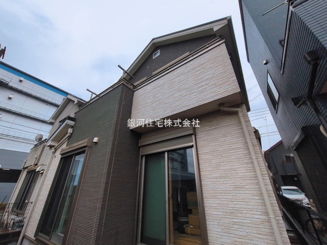 G00390680 神奈川県大和市中央林間西３丁目 中古一戸建て 4380万円 土地面積110.66m² (約33.47坪) 建物面積89.81m² (約27.16坪) 間取り３ＬＤＫ 築年月2008年06月(築17年)【外観12】