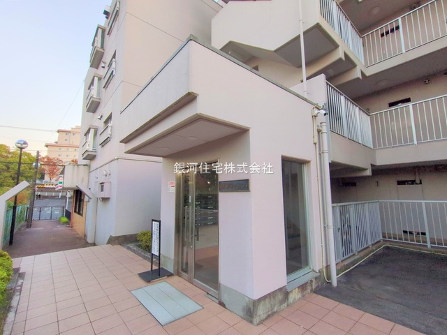 G00390681 神奈川県横浜市港北区仲手原２丁目 中古マンション 4180万円 専有面積61.04m² (約18.46坪) 間取り２ＬＤＫ 所在階5階 築年月1984年02月(築42年)【外観5】