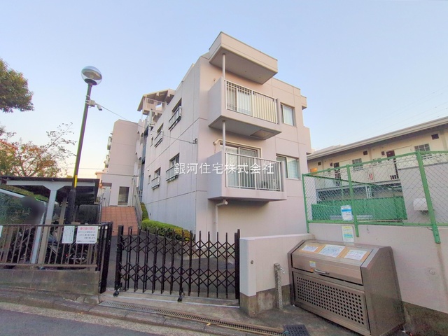 G00390681 神奈川県横浜市港北区仲手原２丁目 中古マンション 4180万円 専有面積61.04m² (約18.46坪) 間取り２ＬＤＫ 所在階5階 築年月1984年02月(築42年)【外観10】